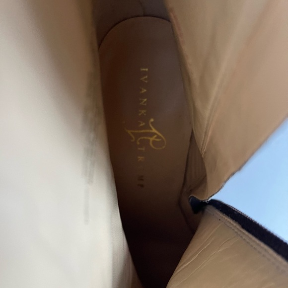 Ivanka Trump Size 10 Brown Boots - Picture 4 of 5